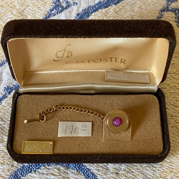 VTG I C.D. Foster I 14K Pink Star Ruby Tie Tac - Picture 2 of 16